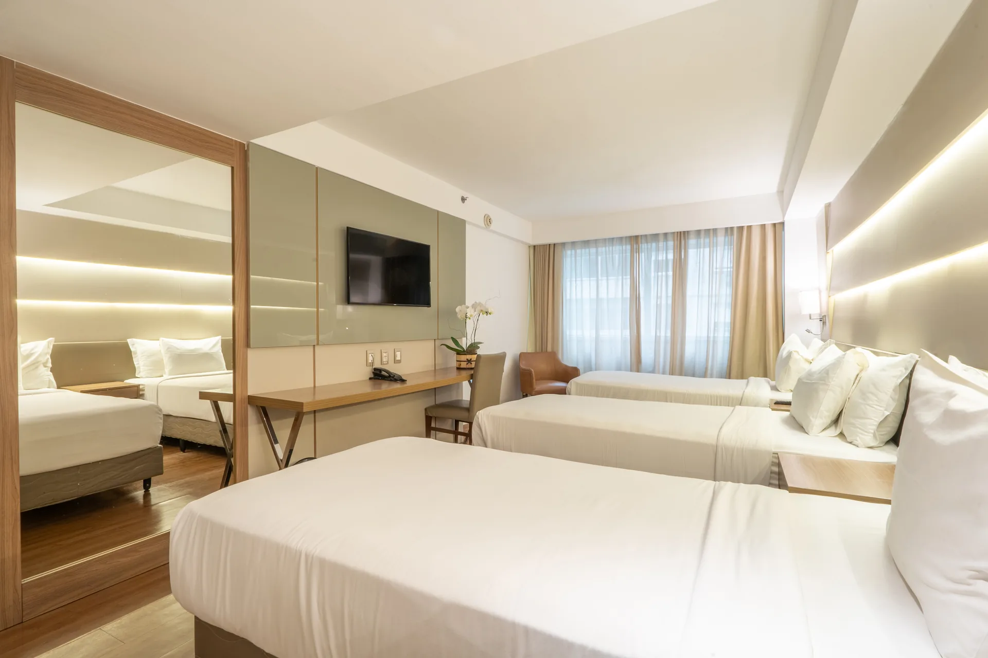 Quarto Triplo Superior do Américas Copacabana Hotel — vista 3
